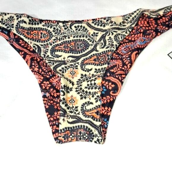 NWT Gypsy 05 Sand Neopolitan Reversible Bikini Bottoms Paisley - Picture 3 of 5